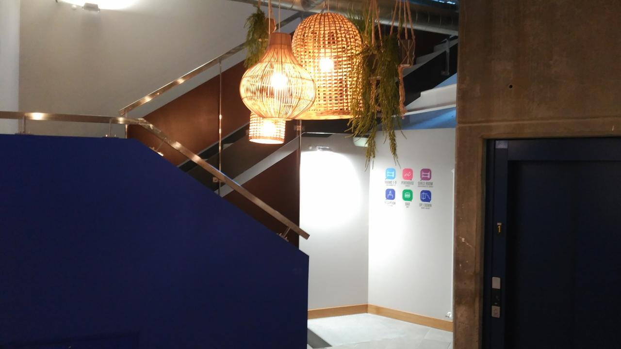 Egunon Bilbao Hostel Eksteriør bilde