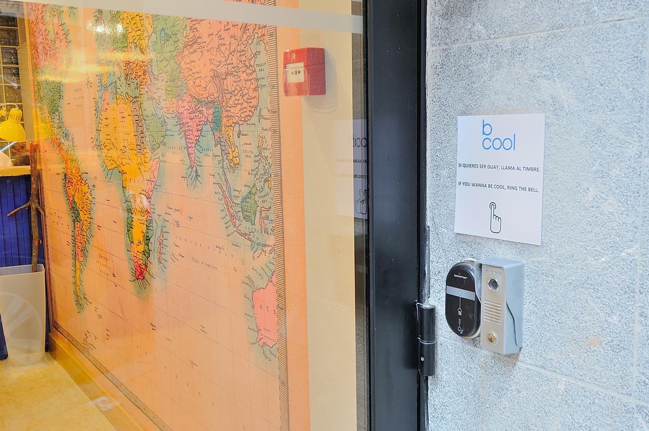 Egunon Bilbao Hostel Eksteriør bilde