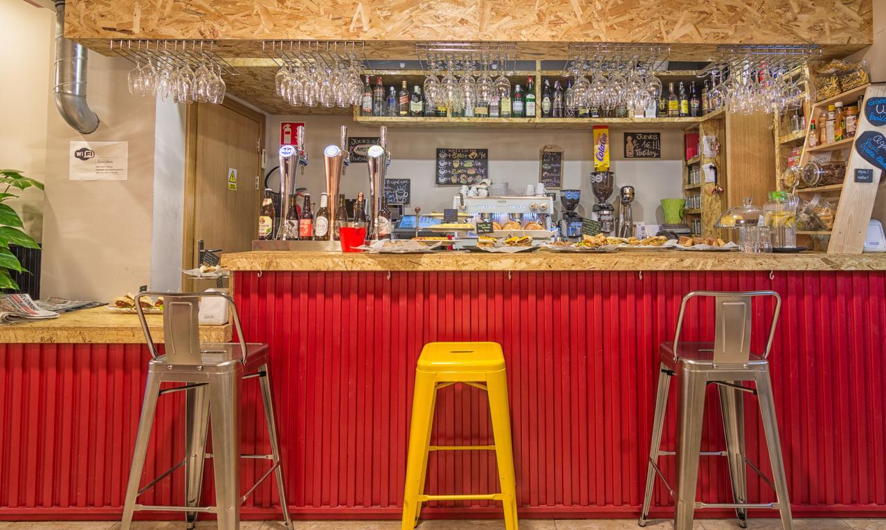 Egunon Bilbao Hostel Eksteriør bilde